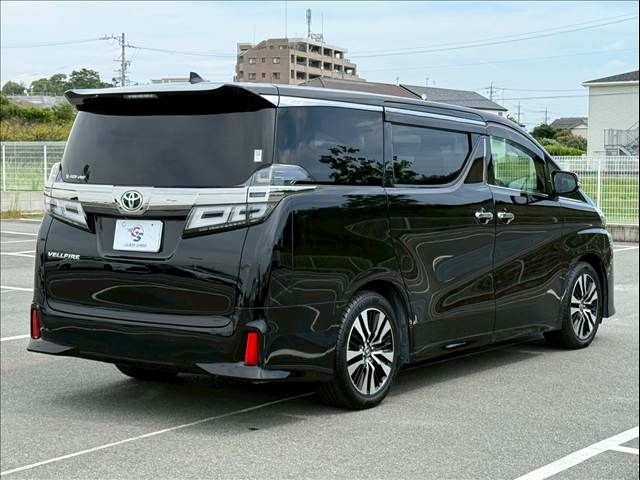 TOYOTA VELLFIRE 2020