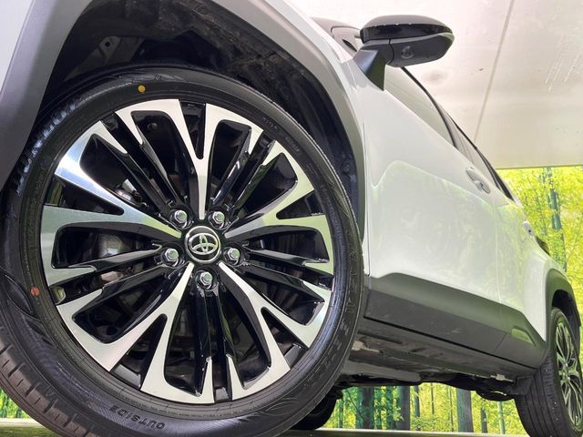 TOYOTA YARIS CROSS 2025