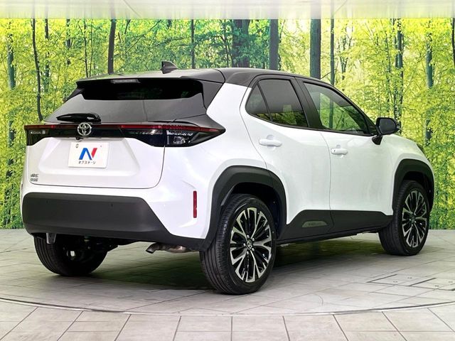 TOYOTA YARIS CROSS 2025