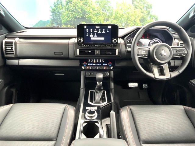 MITSUBISHI TRITON 2024