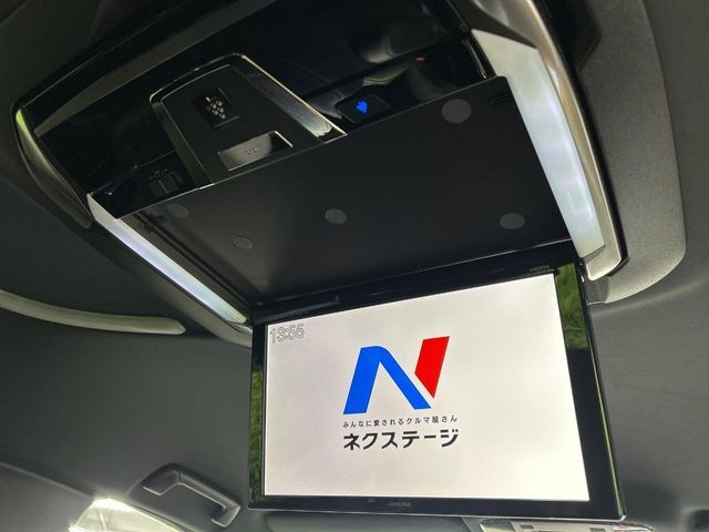 TOYOTA VELLFIRE 4WD 2017