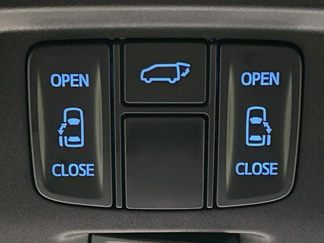 TOYOTA VELLFIRE 4WD 2017