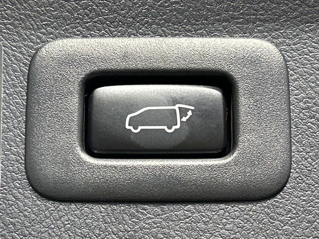 TOYOTA VELLFIRE 4WD 2017