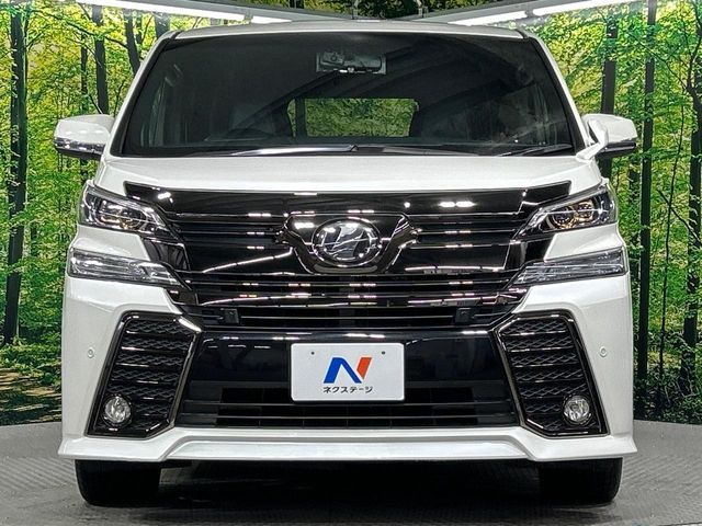 TOYOTA VELLFIRE 4WD 2017
