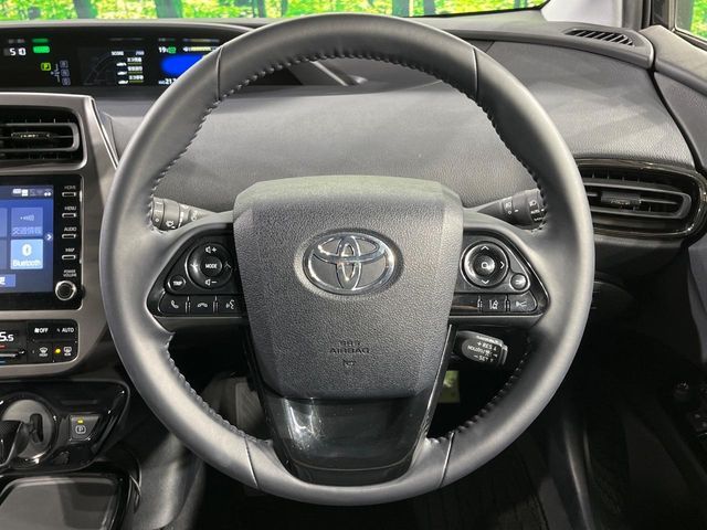 TOYOTA PRIUS 2022