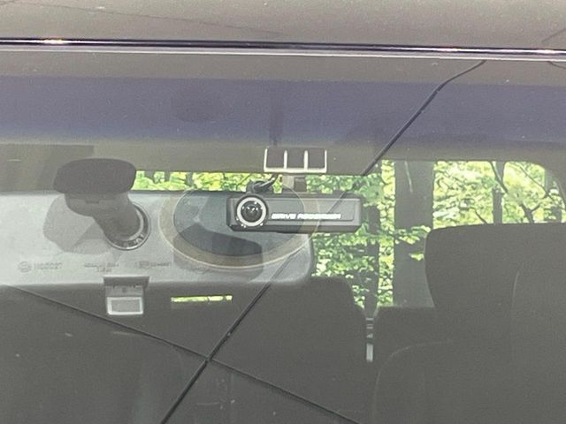 NISSAN ELGRAND  4WD 2018