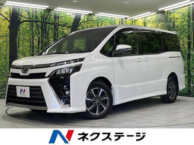 TOYOTA VOXY 4WD 2017
