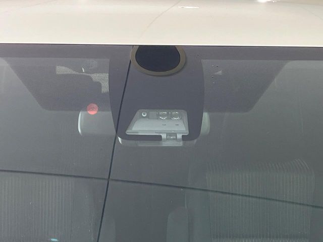 TOYOTA VOXY 4WD 2017