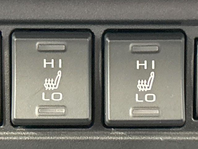 TOYOTA COROLLA CROSS HYBRID 2025