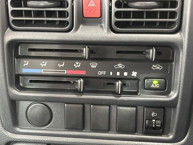 NISSAN NT100 CLIPPER 2017