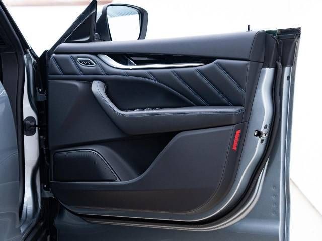 MASERATI MASERATI Levante 2022