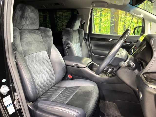 TOYOTA ALPHARD 4WD 2017