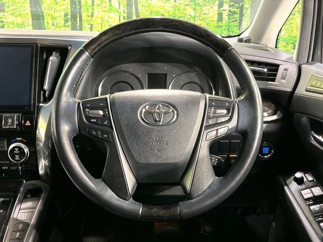 TOYOTA ALPHARD 4WD 2017