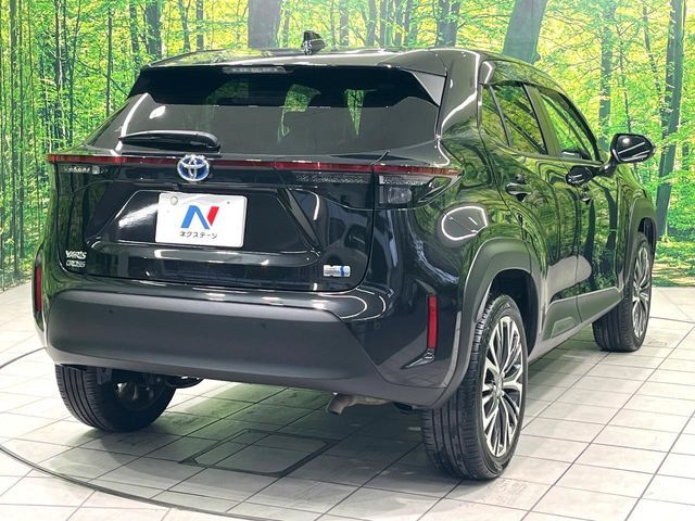 TOYOTA YARIS CROSS HYBRID 2023