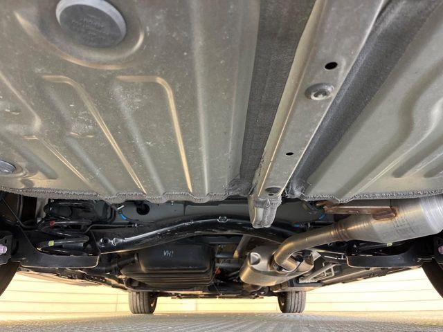 TOYOTA VOXY HYBRID 2022