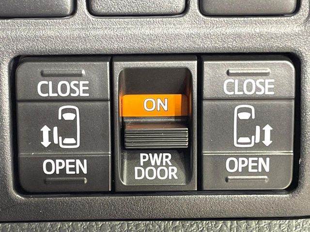 TOYOTA ESQUIRE HYBRID 2014