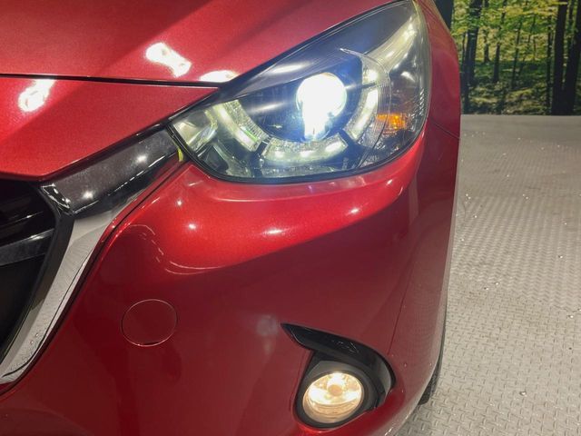 MAZDA DEMIO 2016