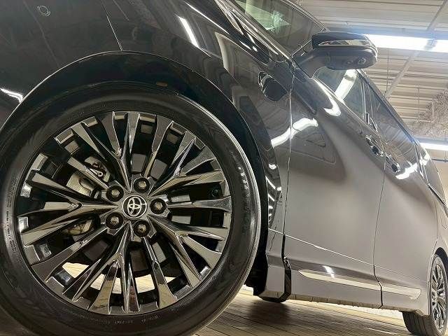 TOYOTA VELLFIRE  HYBRID 2023