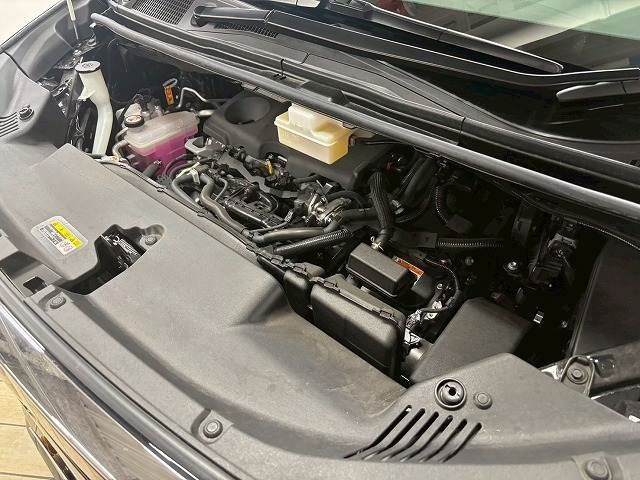 TOYOTA VELLFIRE  HYBRID 2023