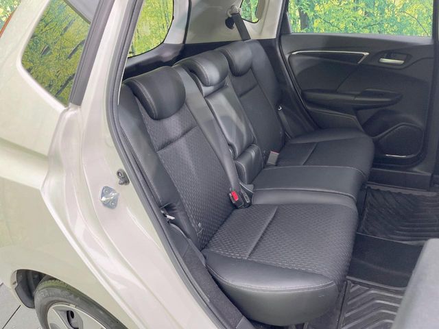 HONDA FIT HYBRID 2016