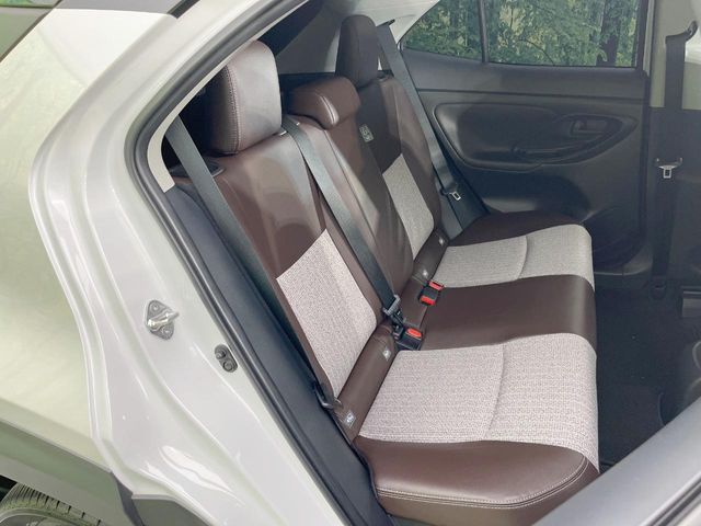 TOYOTA YARIS CROSS HYBRID 2023