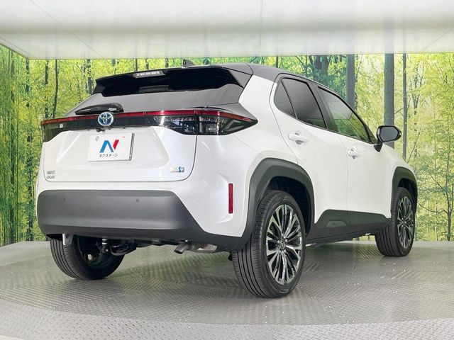 TOYOTA YARIS CROSS HYBRID 2023