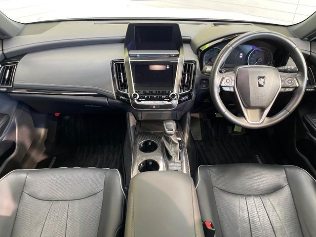 TOYOTA CROWN sedan hybrid 2020