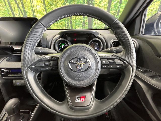 TOYOTA YARIS CROSS HYBRID 2023