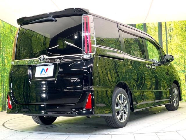 TOYOTA NOAH 2020