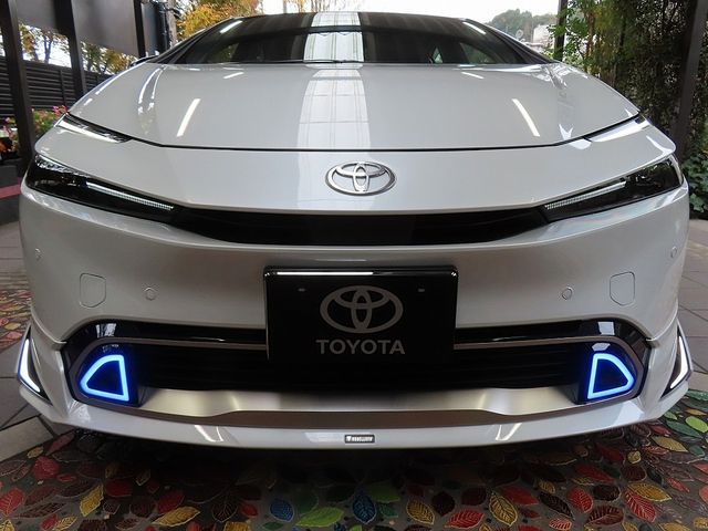 TOYOTA PRIUS PHV 2025