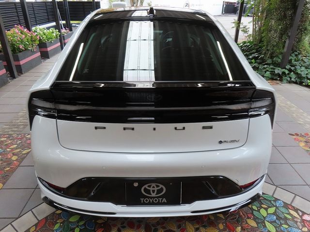 TOYOTA PRIUS PHV 2025