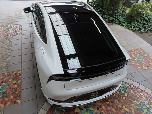 TOYOTA PRIUS PHV 2025