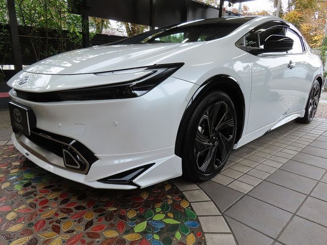 TOYOTA PRIUS PHV 2025