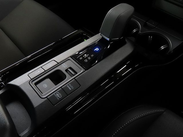 TOYOTA PRIUS PHV 2025