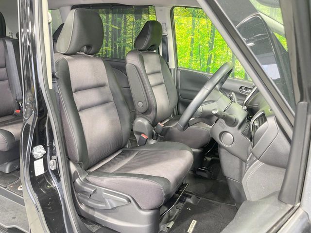 NISSAN SERENA  S-HYBRID 4WD 2016