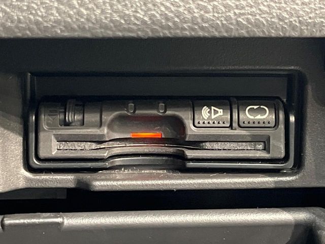 NISSAN SERENA  S-HYBRID 2013