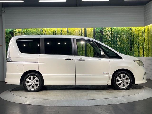 NISSAN SERENA  S-HYBRID 2013