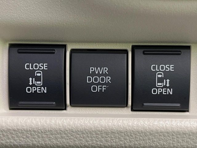 TOYOTA SIENTA HYBRID 2022