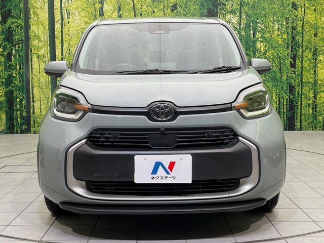 TOYOTA SIENTA HYBRID 2022