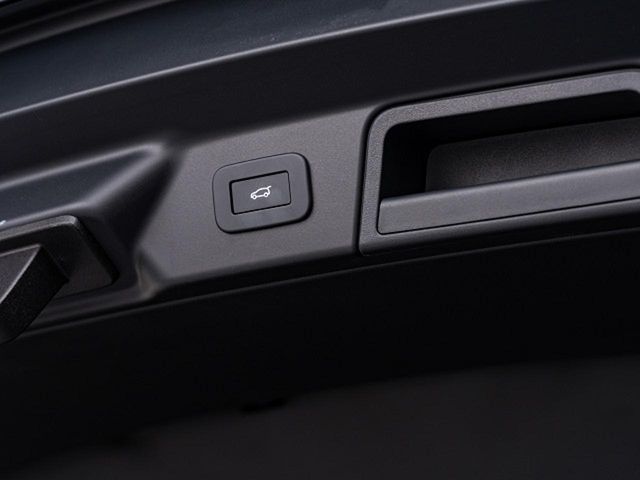 ROVER ROVER RANGE ROVER VELAR 2024