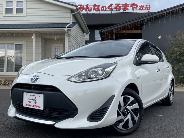 TOYOTA AQUA 2019