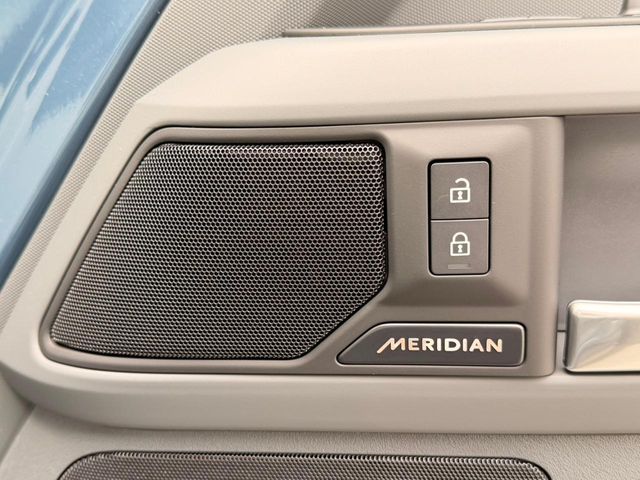 ROVER ROVER DEFENDER 2025