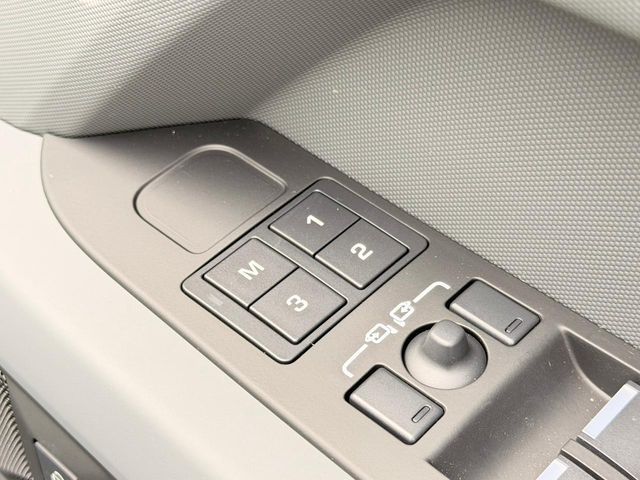 ROVER ROVER DEFENDER 2025