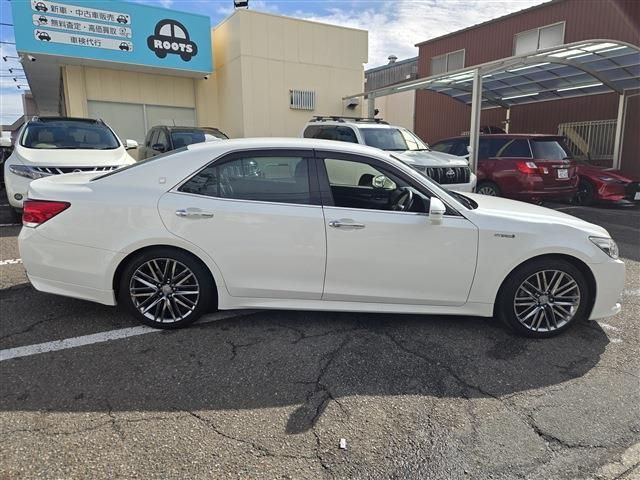 TOYOTA CROWN sedan hybrid 2015