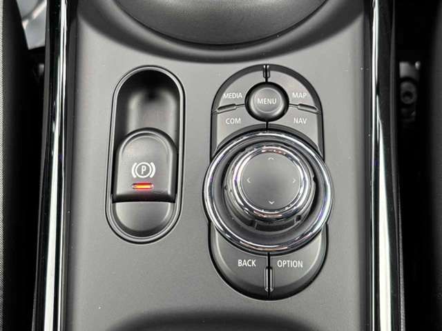 BMW MINI CLUBMAN 2022