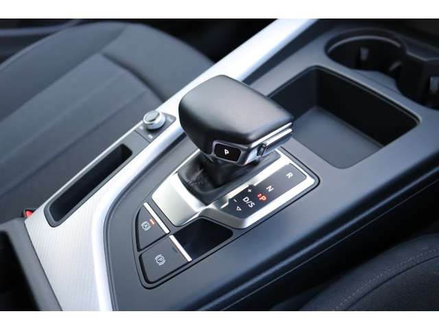 AUDI AUDI A4 AVANT 2021