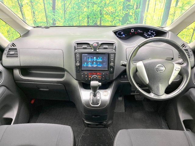 NISSAN SERENA  S-HYBRID 2013