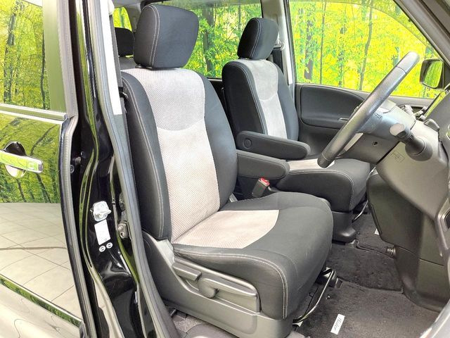 NISSAN SERENA  S-HYBRID 2013