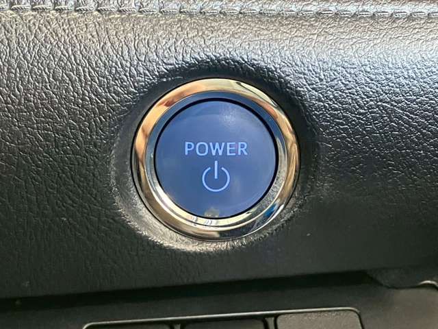 TOYOTA SIENTA HYBRID 2020