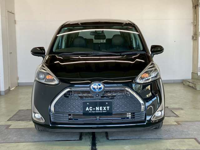 TOYOTA SIENTA HYBRID 2020